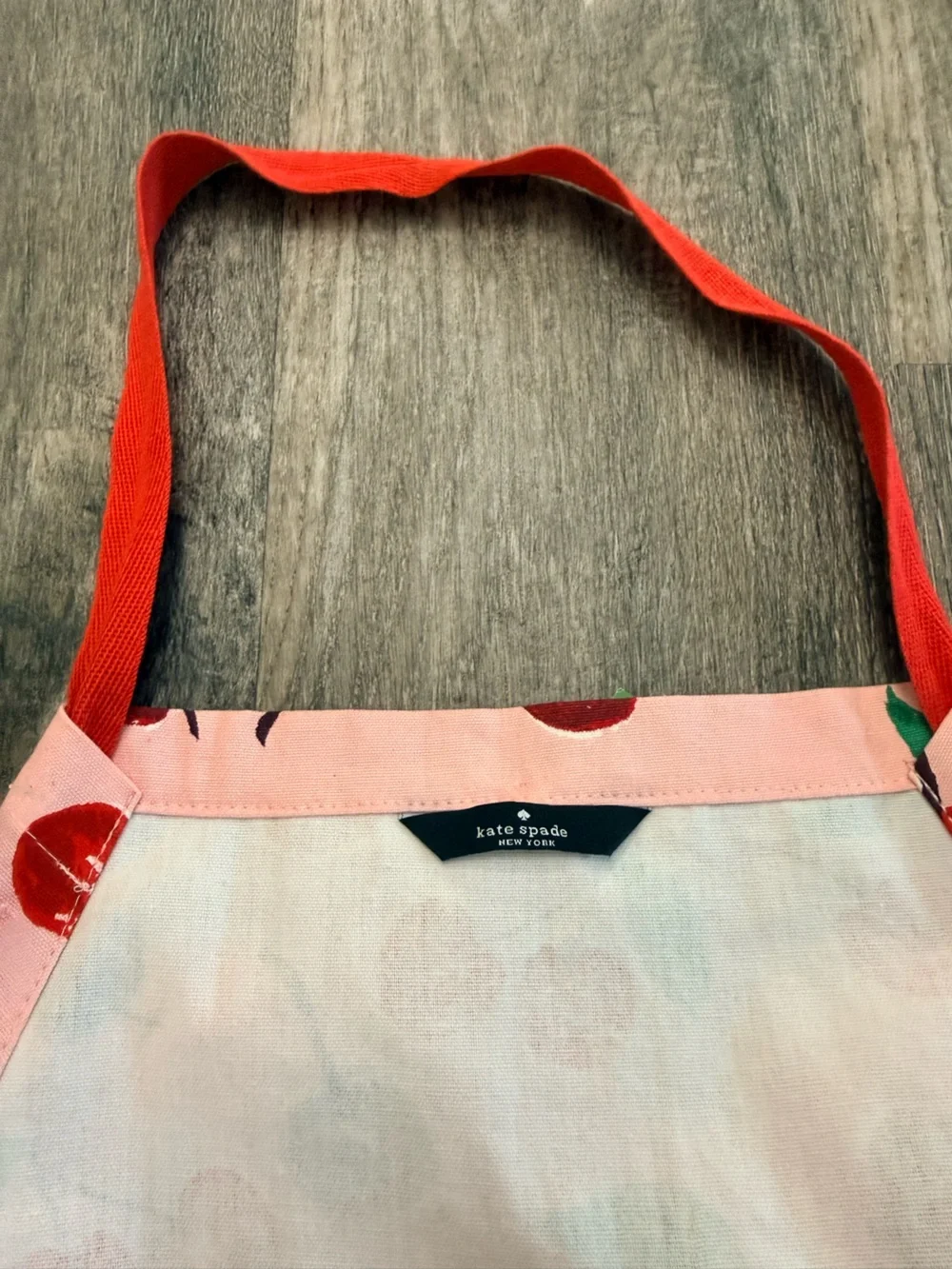 Kate Spade NWT Cherry Print Cotton Apron Designer Ribbon Tie closure Colorful